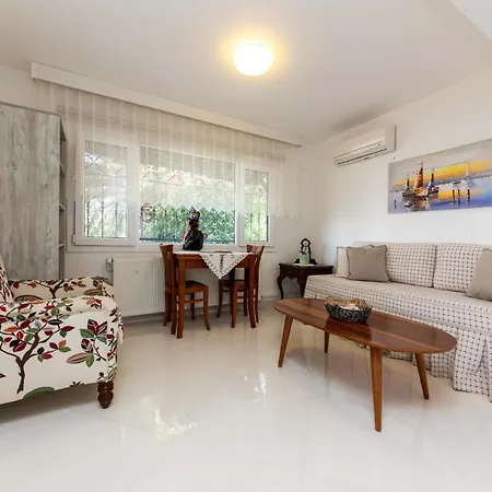 Sleek House With Garden Right By Sea In Bodrum *