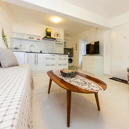 Sleek House With Garden Right By Sea In Bodrum * Karabag