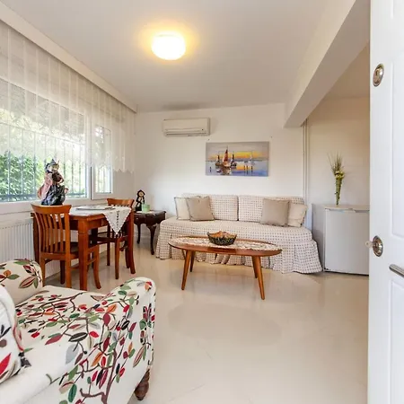Sleek House With Garden Right By Sea In Bodrum Apartamento *